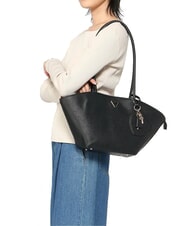 GUESS BOLENA Umhängetasche mit Herzanhänger SCHWARZ - Damentaschen - 6