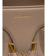 COCCINELLE YORK Handtasche aus gehämmertem Leder warmes Taupe - Damentaschen - 3