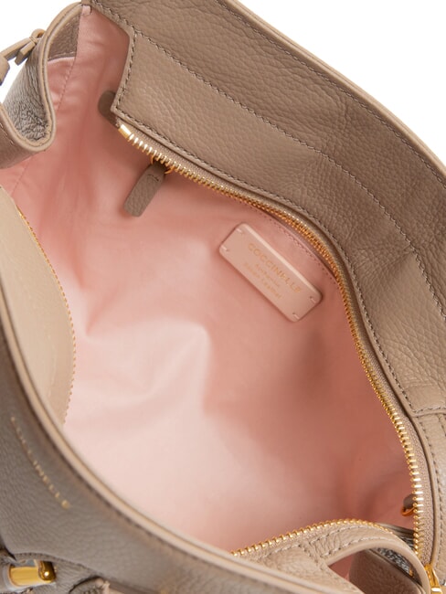 YORK Handtasche aus gehämmertem Leder warmes Taupe - Damentaschen