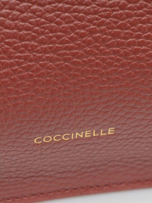 HYLE Kleine flache Umhängetasche aus Leder Brandy - Damentaschen