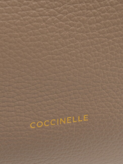 HYLE Kleine flache Umhängetasche aus Leder warmes Taupe - Damentaschen