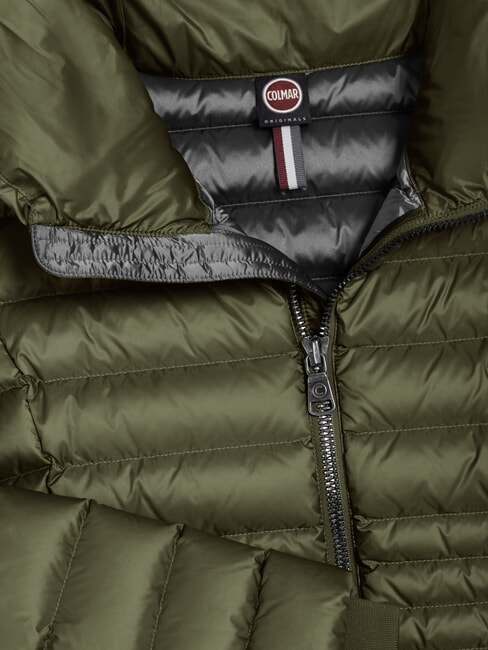 DELUXE Kurze Daunenjacke mit hohem Kragen Dunkelschlamm-Dunkelstahl - Daunenjacken für Damen