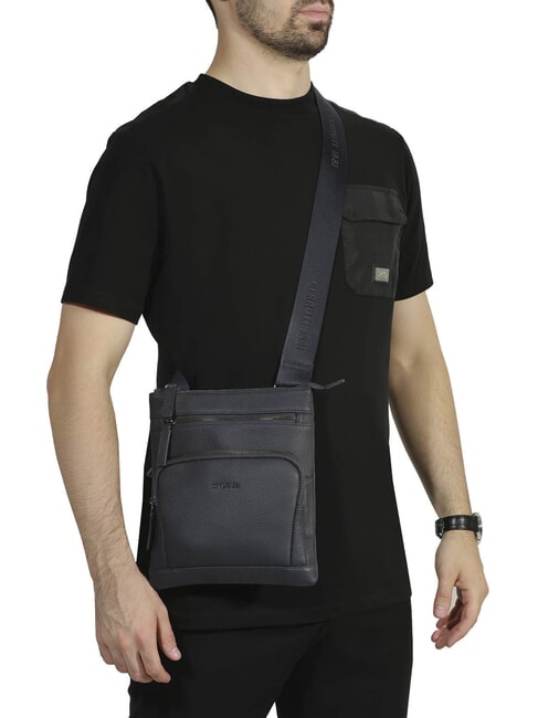 MADDOX Flache Ledertasche mit mehreren Taschen Blau - Umhängetaschen Herren