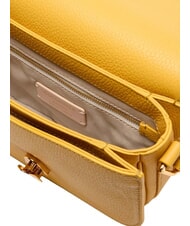 COCCINELLE DEW Umhängetasche aus gehämmertem Leder sonnig - Damentaschen - 6