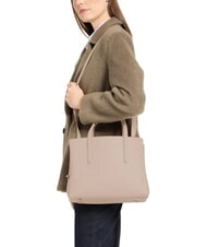 COCCINELLE SWAP Tote Bag aus gehämmertem Leder Puderrosa - Damentaschen - 4