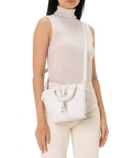 COCCINELLE FLORES Kleine Tragetasche aus geh&auml;mmertem Leder Wei&szlig; - Damentaschen - 4