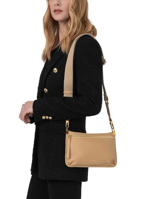 HYLE Kleine flache Umhängetasche aus Leder Schwarz - Damentaschen