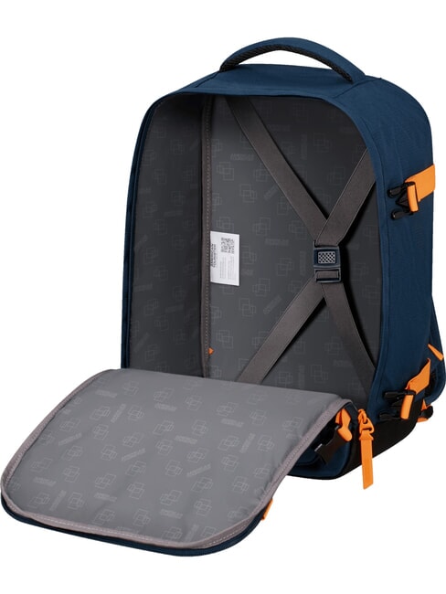 TAKE2CABIN S Underseater-Rucksack ok Ryanair Dunkelmarineblau/Strahlendes Orange - Rucksäcke für Schule &amp; Freizeit