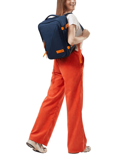 TAKE2CABIN S Underseater-Rucksack ok Ryanair Dunkelmarineblau/Strahlendes Orange - Rucksäcke für Schule &amp; Freizeit