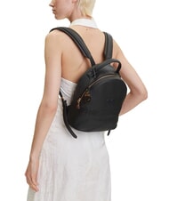 LOVE MOSCHINO LOVE EMBOSSED Rucksack mit gesticktem Logo Schwarz - Damentaschen - 6