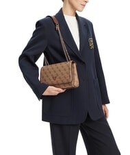 GUESS NOELLE 2 Wandelbare Tasche mit Klappe Latte-Logo / braun - Damentaschen - 5