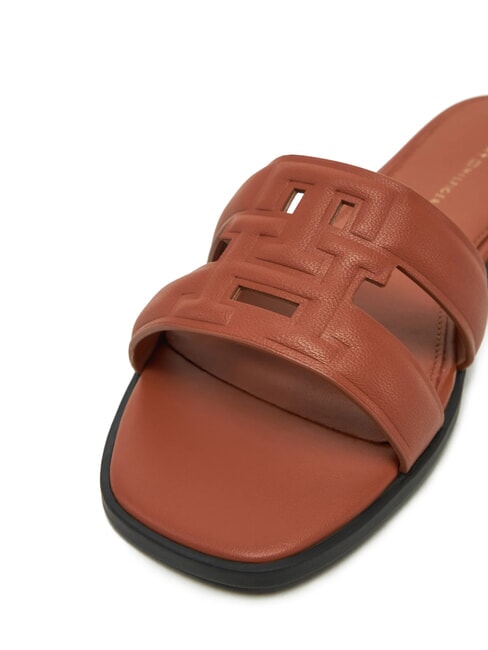 TH LOGO STRAP Niedrige Lederpantoffeln Zimtrinde - Damenschuhe