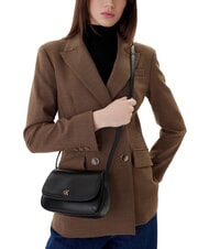 CALVIN KLEIN HARDWARE MONOGRAM Mini-Schultertasche auf Schwarz - Damentaschen - 5