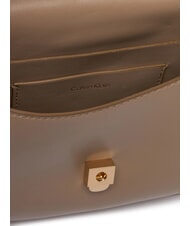 CALVIN KLEIN HARDWARE MONOGRAM Mini-Schultertasche W&uuml;stentaupe - Damentaschen - 4