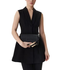 LOVE MOSCHINO SIGNATURE LOVE Schultertasche mit Klappe Schwarz - Damentaschen - 4