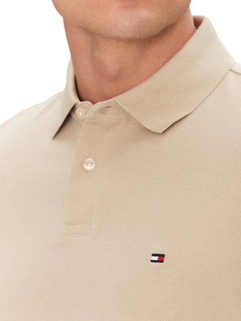 TH Kurzarm-Poloshirt in regul&auml;rer Passform Sandelholz - Herren-Polo-Shirts/Herren-Polo-Shirt/Herrenpoloshirt/Herrenpoloshirts