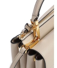 COCCINELLE ARLETTIS Minitasche aus strukturiertem Leder Sandmuschel - Damentaschen - 3