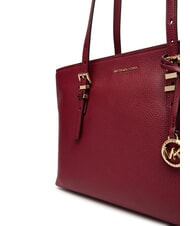 MICHAEL KORS QUINN Mittelgro&szlig;e Einkaufstasche aus Leder Maulbeere - Damentaschen - 3