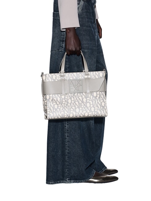 LOGO ALL OVER Handtasche mit Schultergurt Klangsand / brauner Bass - Damentaschen