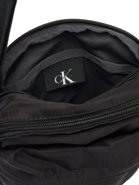 BOLD LOGO NYLON Umh&auml;ngetasche auf Schwarz - Umh&auml;ngetaschen Herren