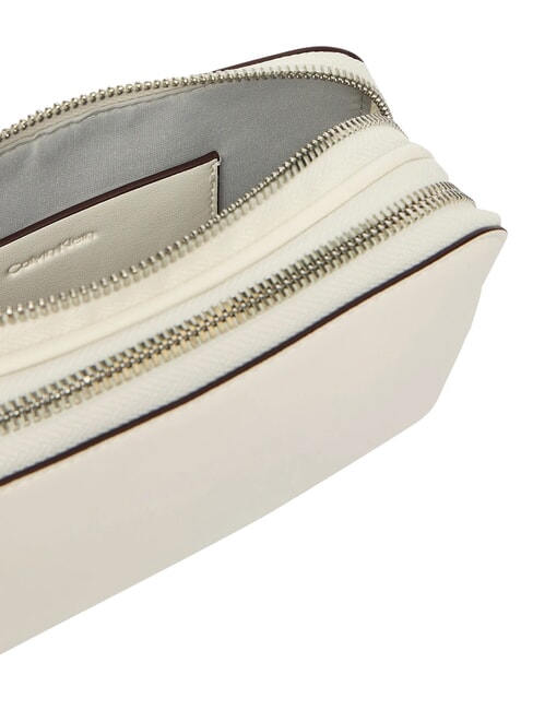 SIGNATURE LOGO STRAP Kameratasche mit Doppelfunktion Wei&szlig;es Steinkraut - Damentaschen
