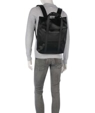 RAINS 2 WAY Rucksack / Handtasche schwarze K&ouml;rnung - Rucks&auml;cke f&uuml;r Schule &amp; Freizeit - 2