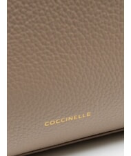 COCCINELLE SAGITTA Schultertasche, Leder warmes Taupe - Damentaschen - 3