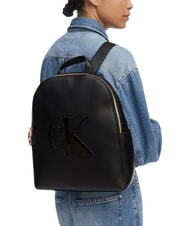 CALVIN KLEIN BOLD CK Laptop-Rucksack, einzelnes Fach auf Schwarz - Damentaschen - 2