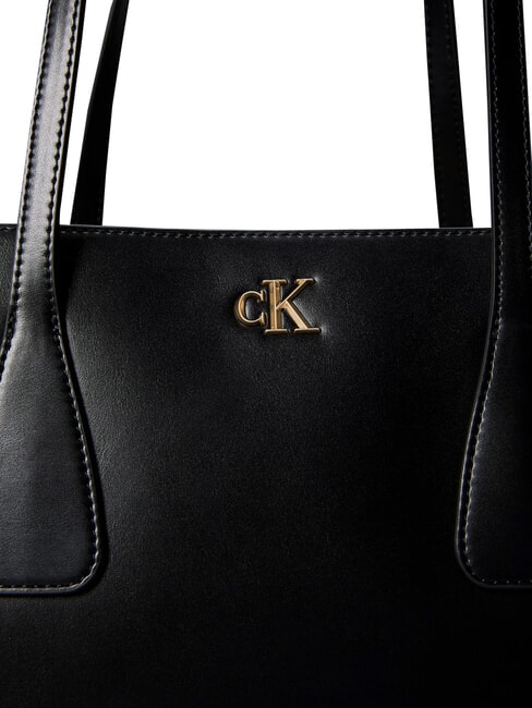 CK MEDIUM  Die Schultertasche auf Schwarz - Damentaschen