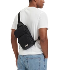 CALVIN KLEIN CLEAN SQUARE Umh&auml;ngetasche auf Schwarz - Umh&auml;ngetaschen Herren - 2