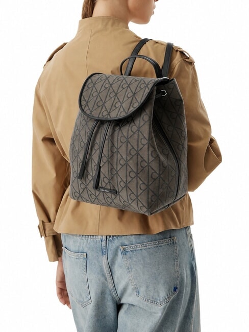 EMBLEM AOP Rucksack mit Innentasche Lotus Beige / Schwarz AOP - Damentaschen