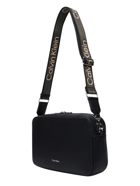 WEBBING Schultertasche mit Schultergurt auf Schwarz - Damentaschen