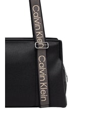 CALVIN KLEIN WEBBING Umh&auml;ngetasche auf Schwarz - Damentaschen - 4