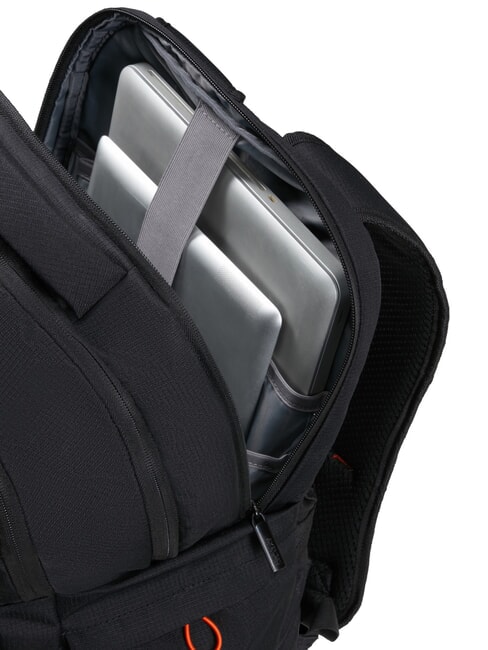 AT WORK NXT Reiserucksack, 15,6"-Laptopfach SCHWARZ - Rucks&auml;cke f&uuml;r Schule &amp; Freizeit