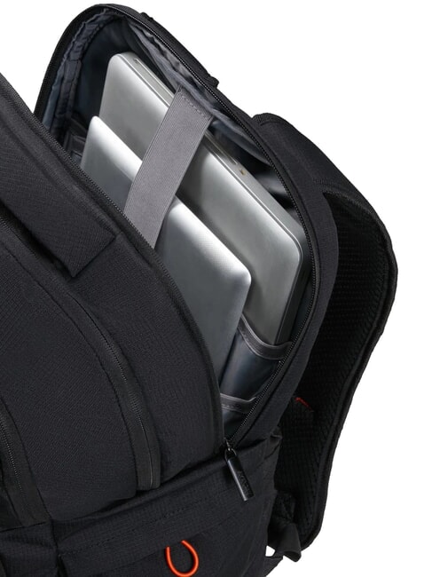 AT WORK NXT Reiserucksack, 14-Zoll-Laptopfach SCHWARZ - Rucks&auml;cke f&uuml;r Schule &amp; Freizeit