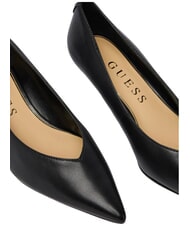 GUESS CASEN Lederdekollet&eacute; SCHWARZ - Damenschuhe - 6