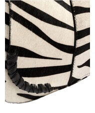 GIANNI CHIARINI HELENA ROUND Schultertasche aus Leder mit Schulterriemen schwarz-wei&szlig;es Zebra - Damentaschen - 6