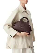CALVIN KLEIN BOLD CK Handtasche mit Schulterriemen Fudge - Damentaschen - 2
