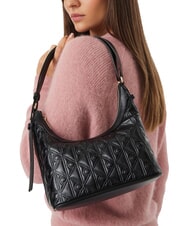 CALVIN KLEIN EMBLEM AOP Schultertasche / Umh&auml;ngetasche auf Schwarz - Damentaschen - 2