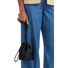 CALVIN KLEIN BOLD CK Mini-Beuteltasche auf Schwarz - Damentaschen - 2