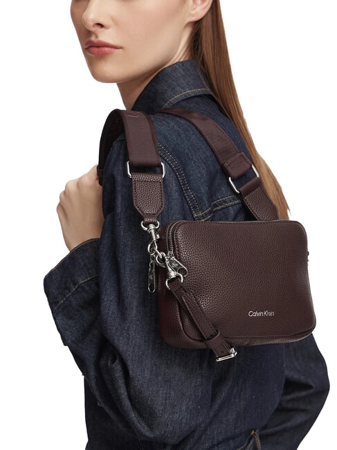 WEBBING Mini-Schultertasche mit Schultergurt Fudge - Damentaschen