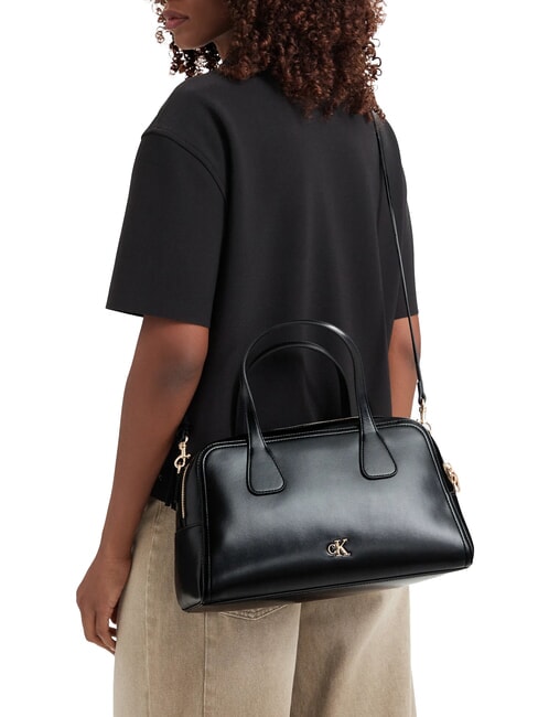 CK MEDIUM Handtasche mit Schulterriemen auf Schwarz - Damentaschen