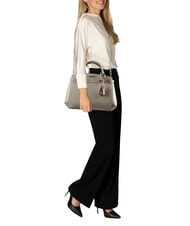 GUESS MELINDA Handtasche mit Schulterriemen helltaupe - Damentaschen - 4