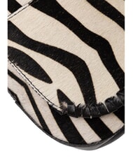 GIANNI CHIARINI HELENA ROUND Lederhandtasche mit Schulterriemen schwarz-wei&szlig;es Zebra - Damentaschen - 4