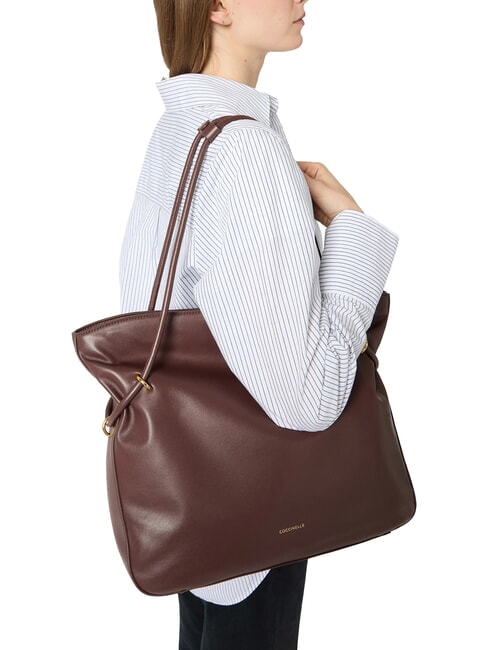 LIZZIE Leder-Schultertasche Beere - Damentaschen
