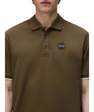 NAPAPIJRI E-BADGE SS 1 Kurzarm-Poloshirt Dunkelolivgr&uuml;n - Herren-Polo-Shirts/Herren-Polo-Shirt/Herrenpoloshirt/Herrenpoloshirts - 3