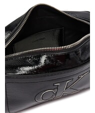 CALVIN KLEIN BOLD CK Mini-Schultertasche auf Schwarz - Damentaschen - 4