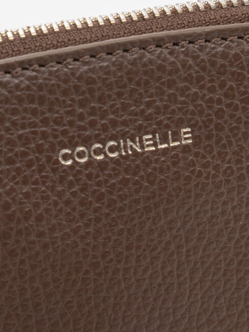 ROUNDED ENVELOPE Lederclutch Br&uuml;nette - Damentaschen
